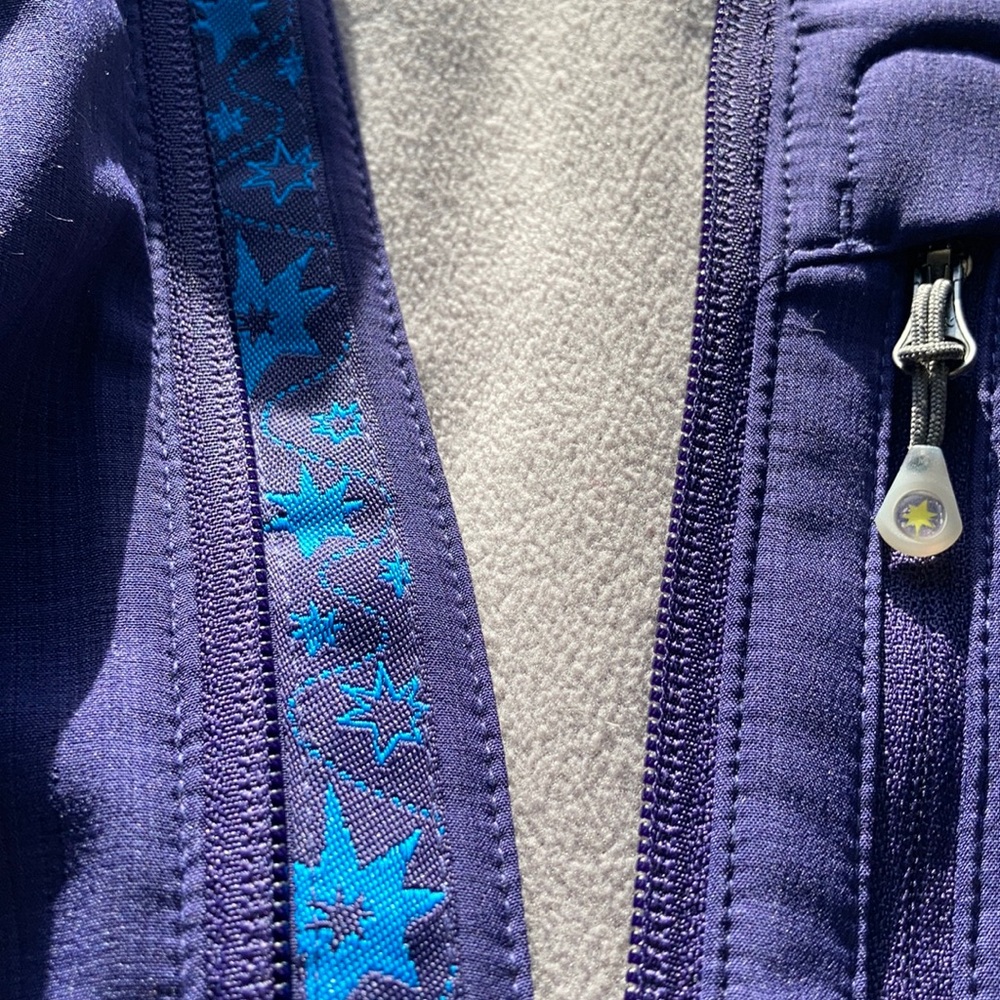 Isis Softshell Jacket - Picture 13 of 15